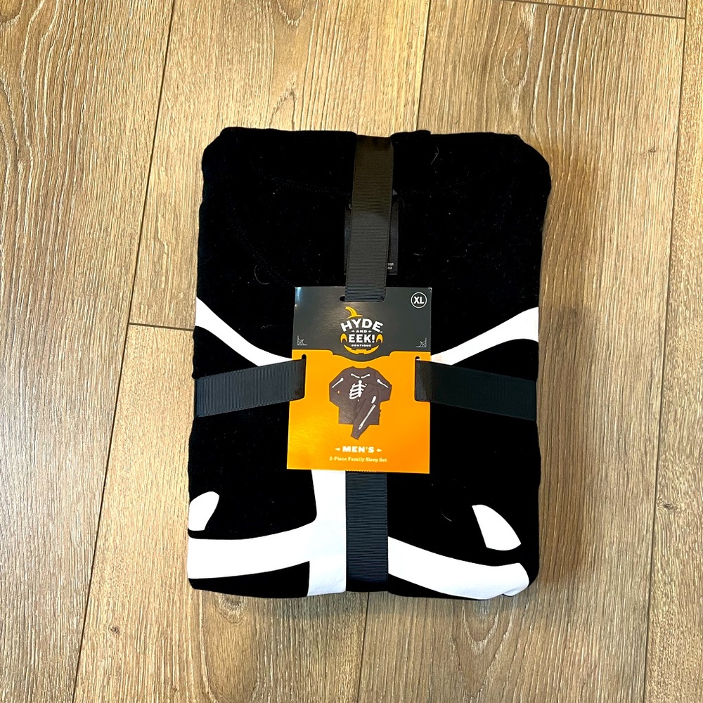 2 piece men’s Skeleton pj set